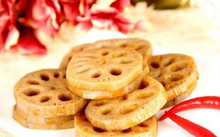 卤菜是一道美味的佳肴，深受人们的喜爱