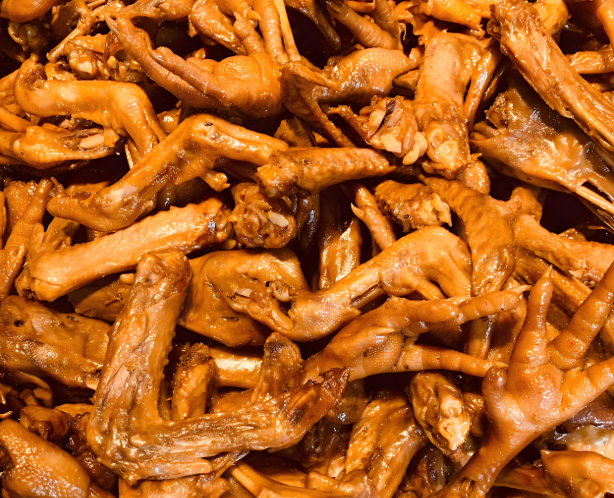 根据个人口味和市场需求，可以适当调整卤料和调料的用量